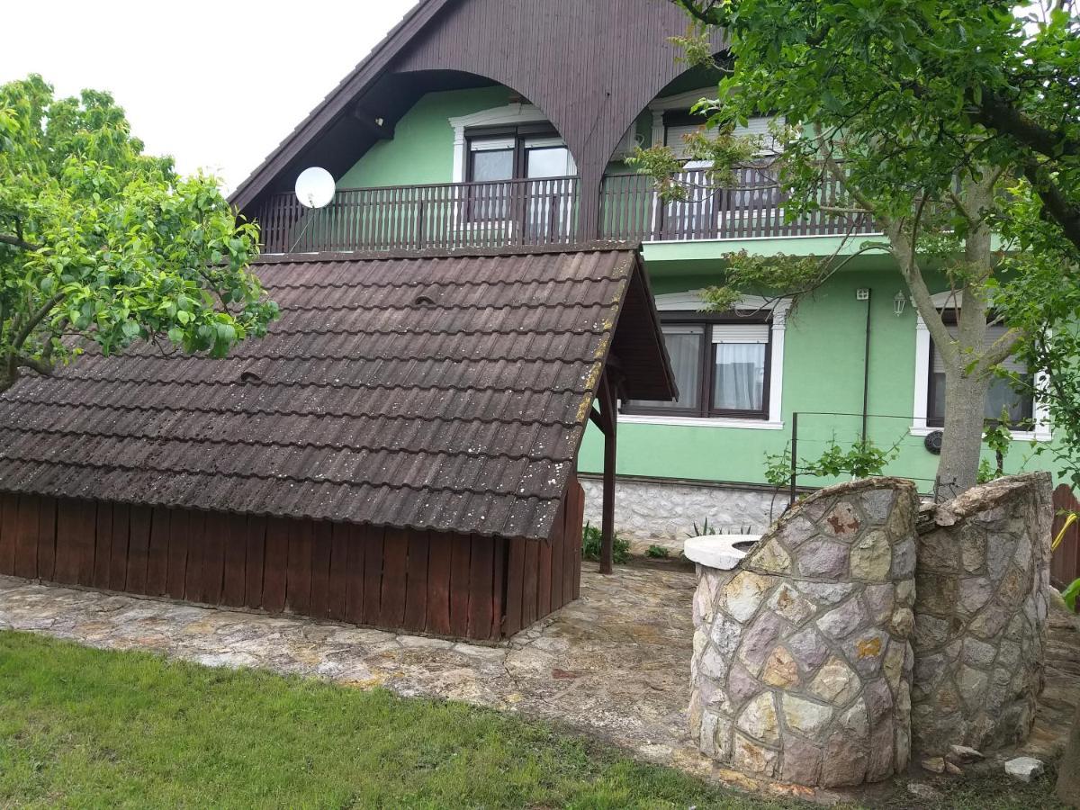 Tavasz Nyaralo Villa Poroszló Exterior foto
